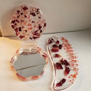 Red Roses Vanity and Comb Set